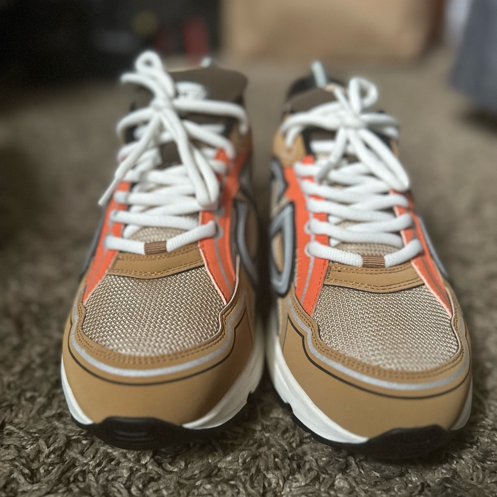 Dior B30 “Cream Orange”